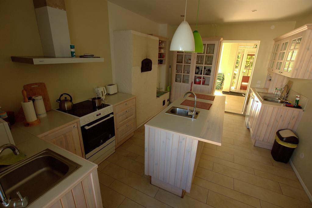 Virulase Holiday Home Тойла Екстер'єр фото